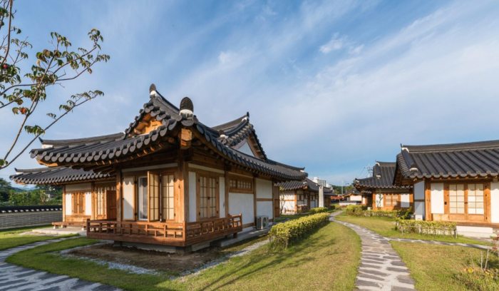 Desain rumah korea kayu sederhana